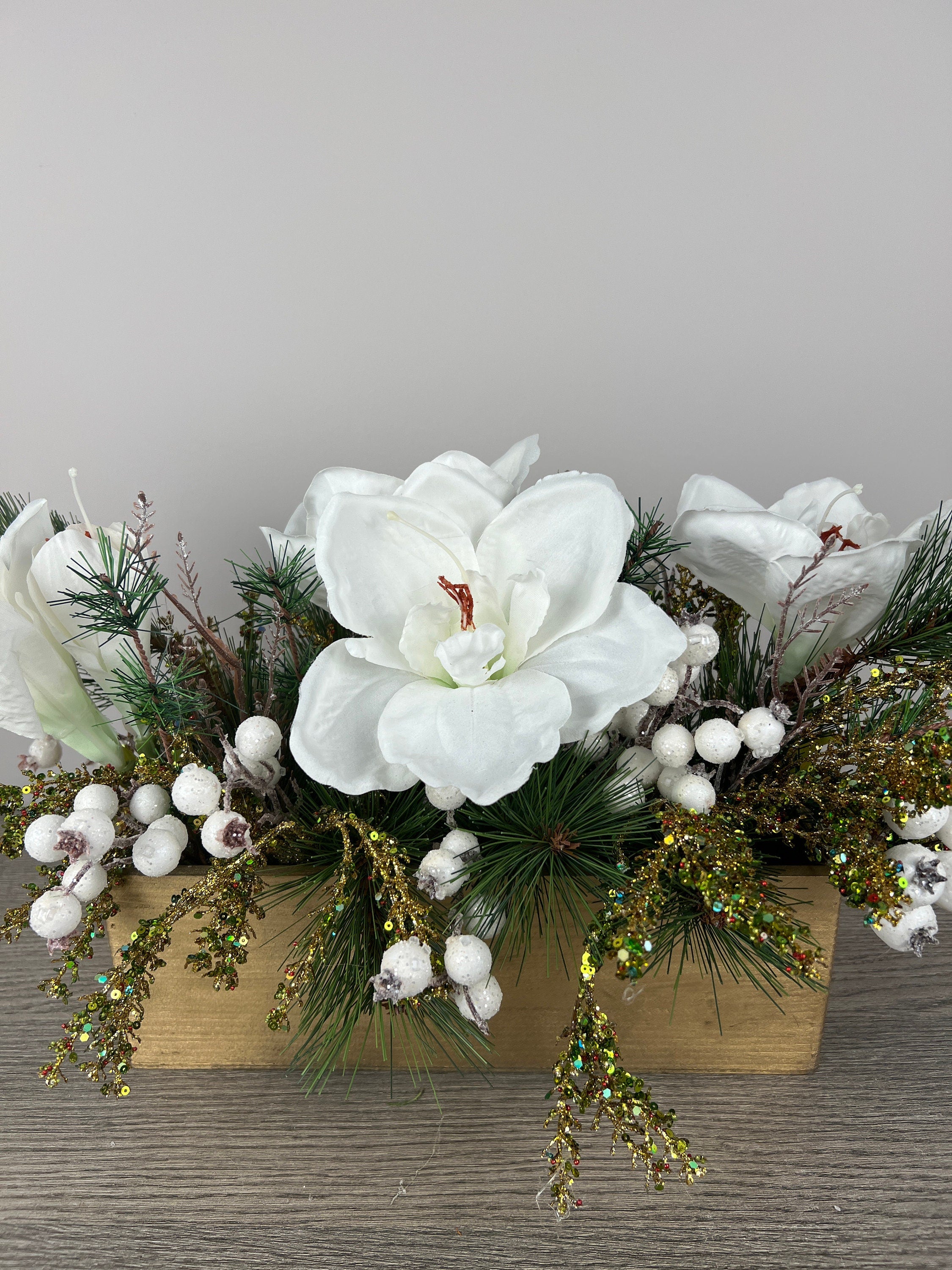 White Amaryllis Medium